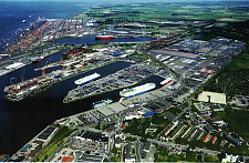 Bild zeigt  Containerterminal Bremerhaven